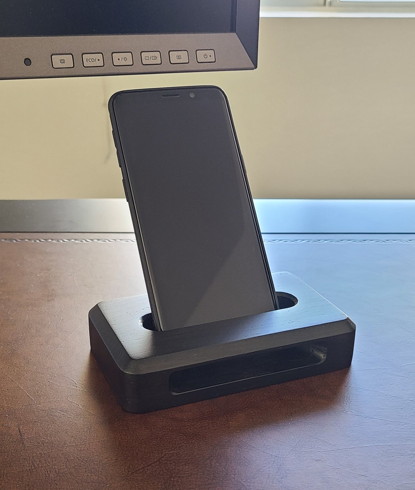 Desktop Phone Stand with Speaker Port